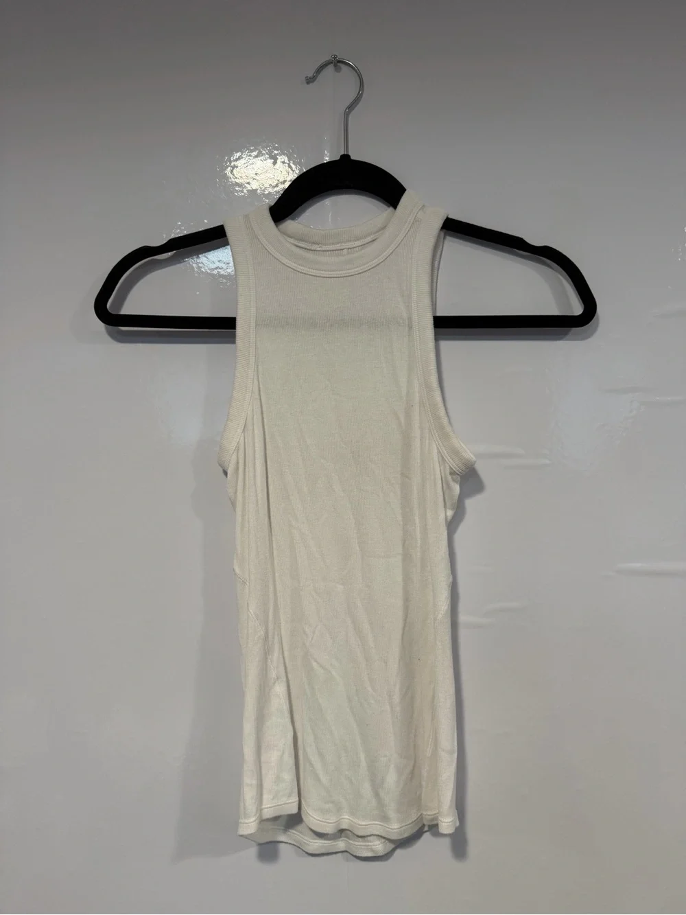 White hold tight knit lululemon racerback tank top‎